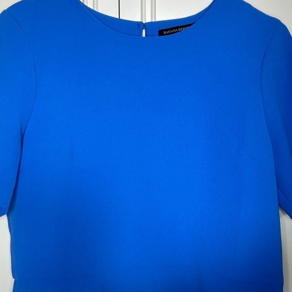 Banana Republic Blue Peplum Top with Keyhole back Size XS - Picture 2 of 5